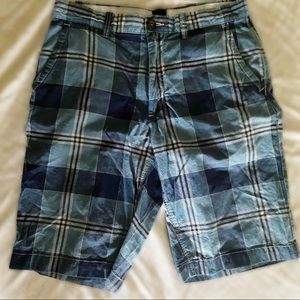 GAP blue plaid men’s shorts